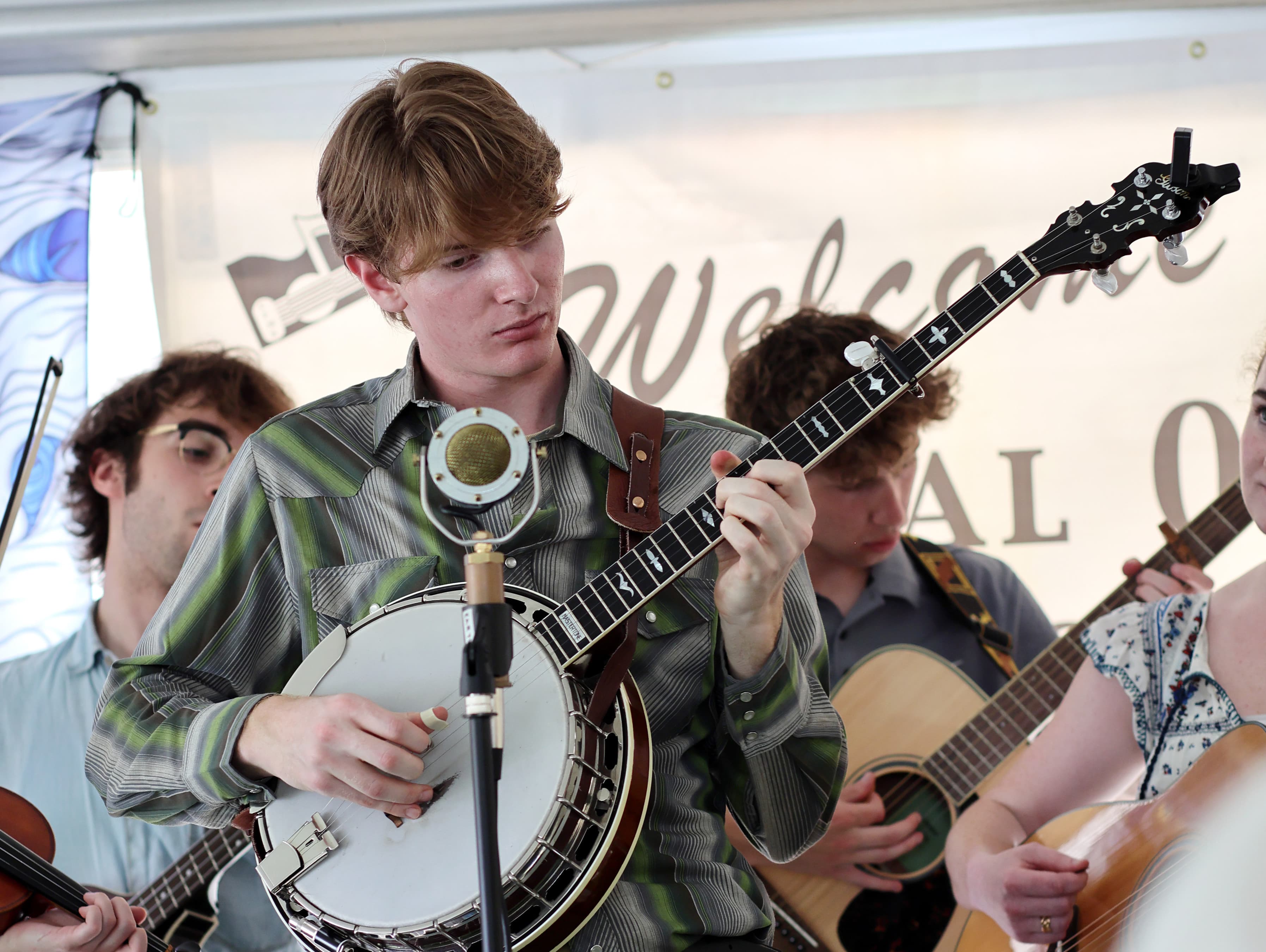 DENISON UNIVERSITY ROOTS ALUMNI BAND